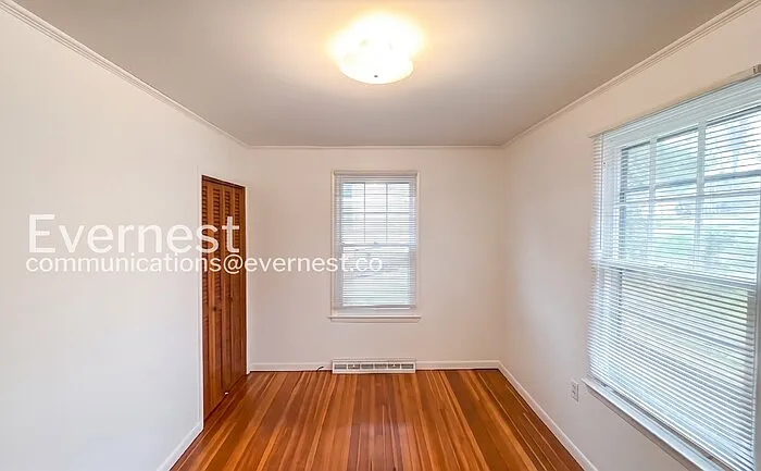 1125 Highland Dr — Photo 9