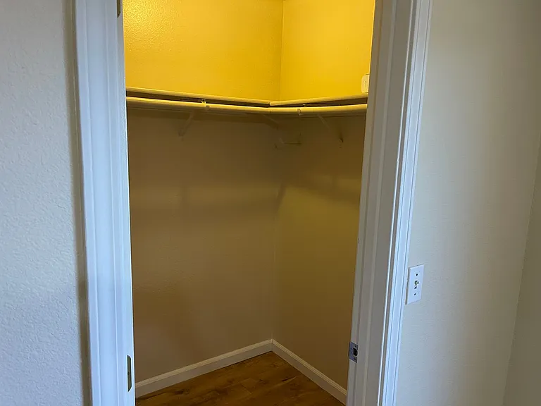 143 Goldenwest Ct — Photo 24
