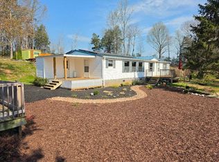 196 Southside Rd, Sweetwater, TN 37874