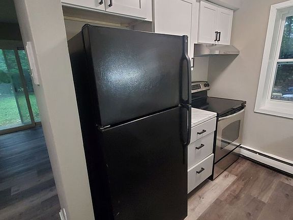 4th image of 1710 Elder St APT 101