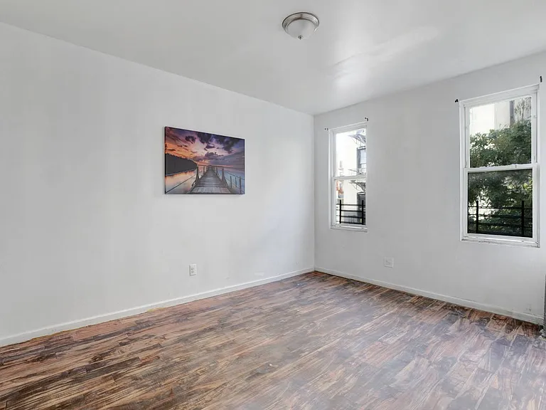 1241 College Ave #2B — Photo 2