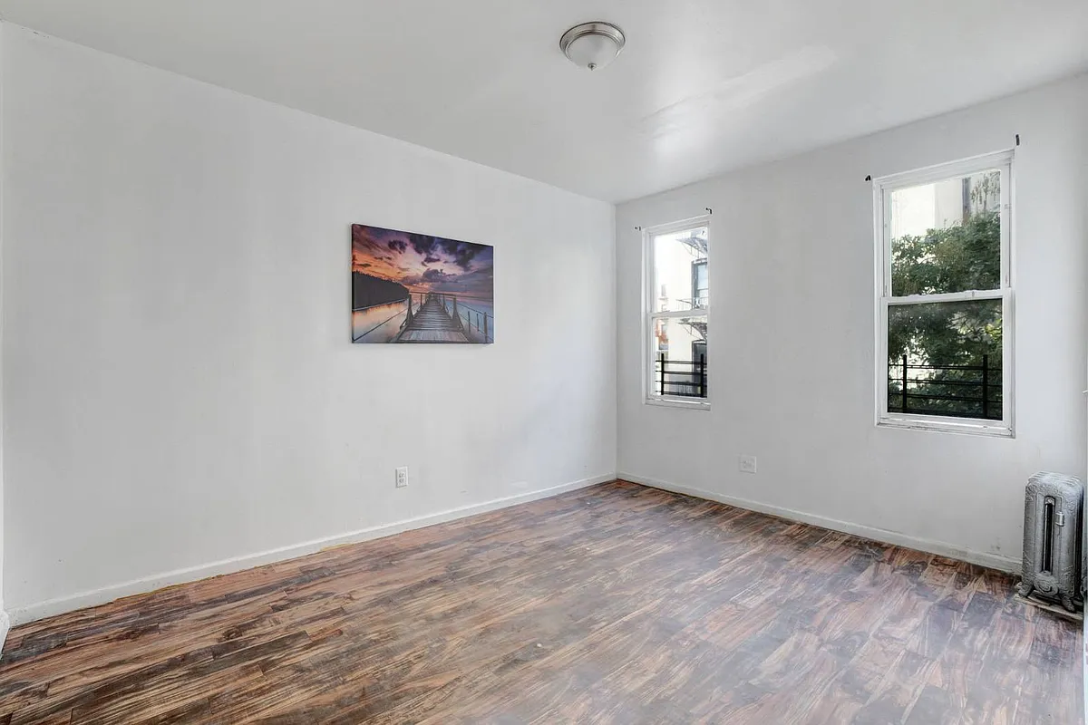 Building Photo - 1241 College Ave #2B