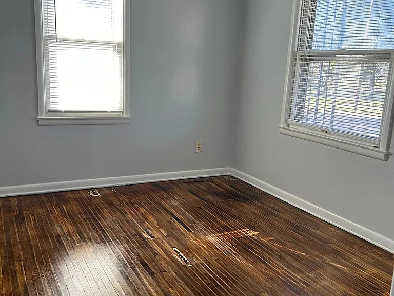 3309 E Orme St — Photo 9