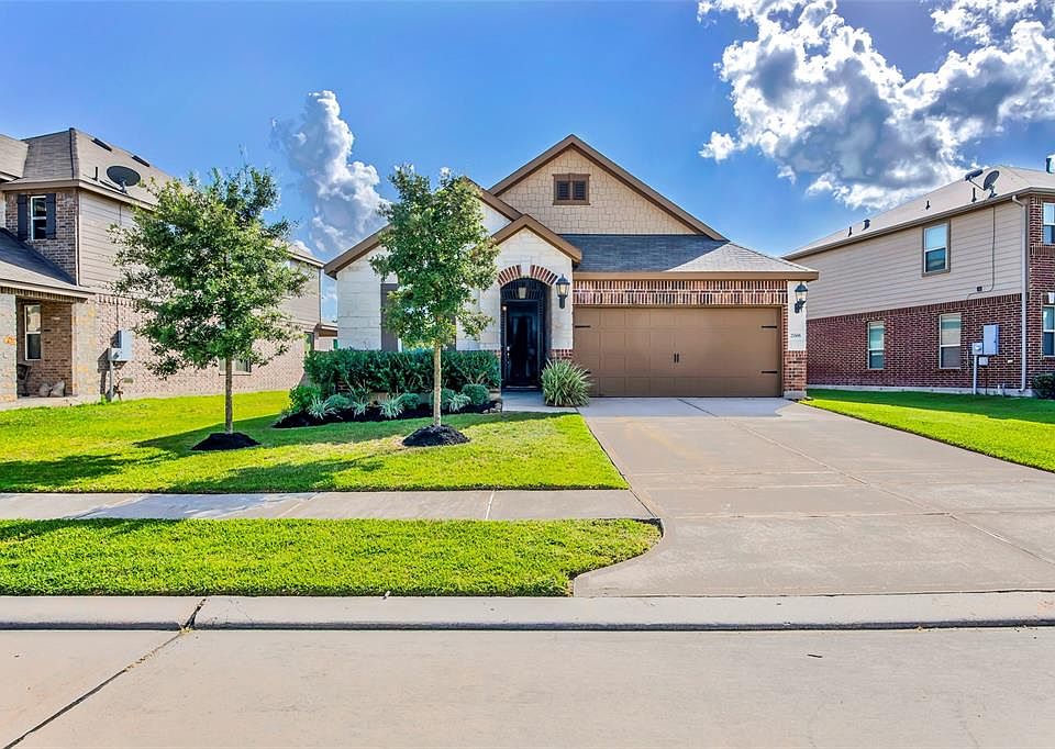 1st image of 25508 Brentmoor Dr