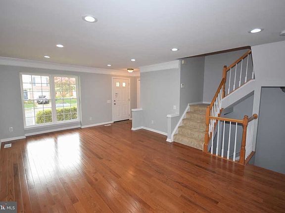 5th image of 3942 Brickert Pl