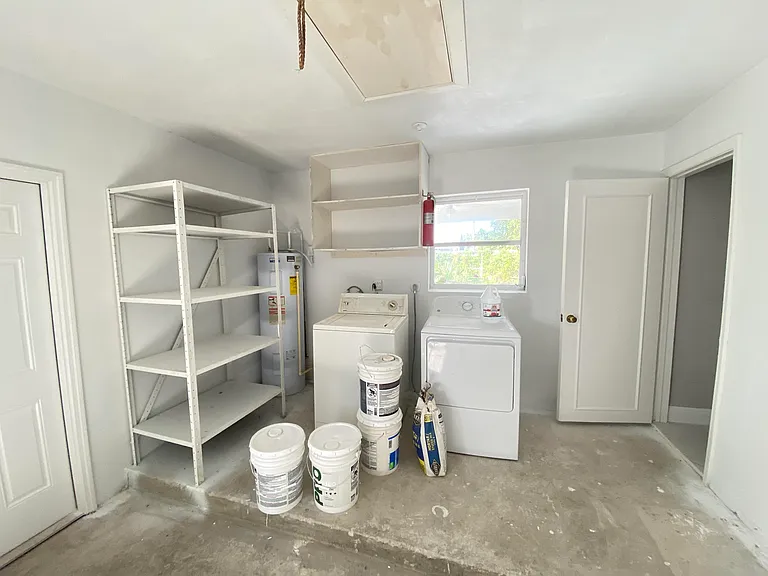 175 SE 27th Pl — Photo 14