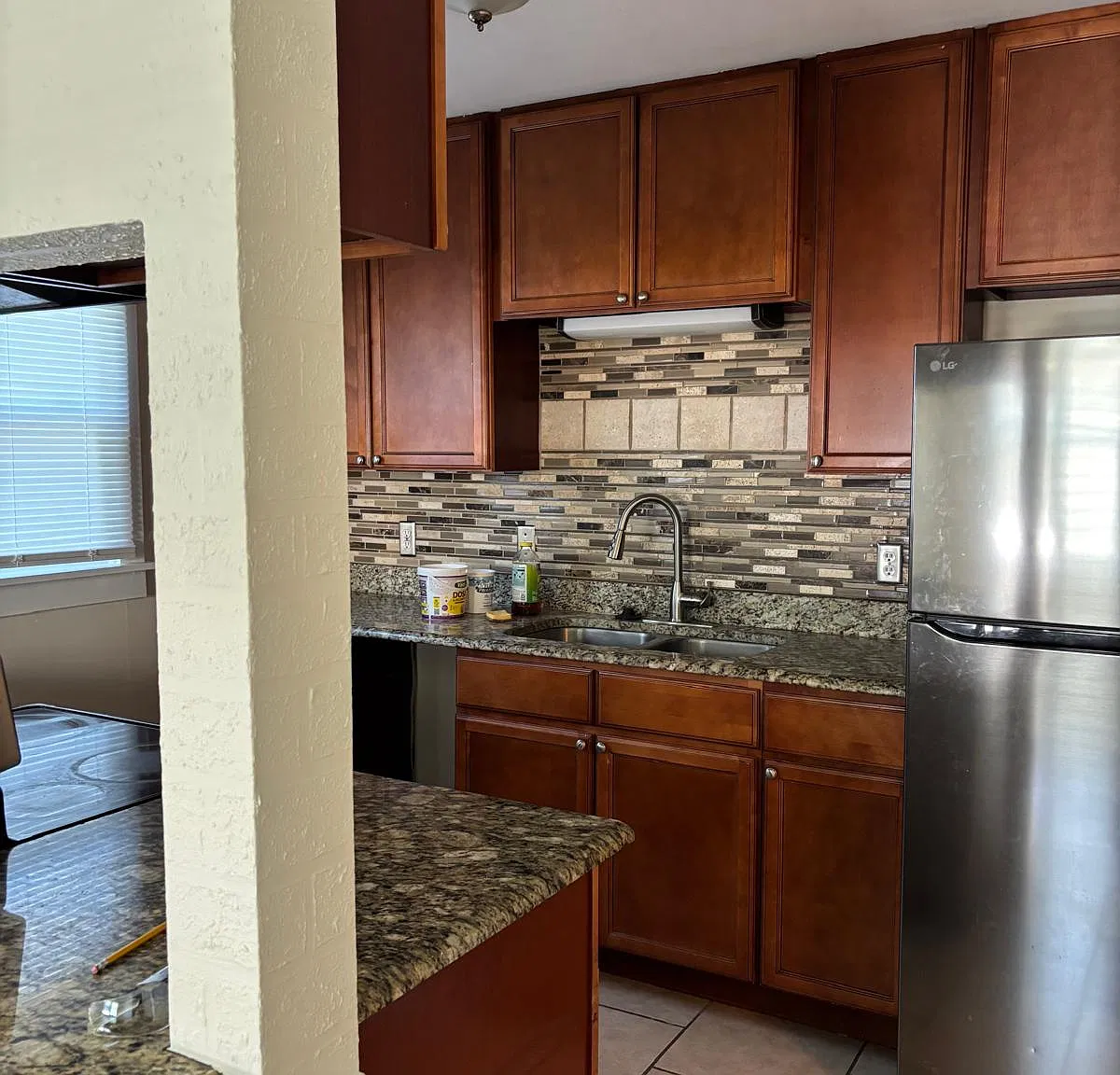 3 bed, 2.5 bath, 1320 sqft, $2,200 — Photo 4