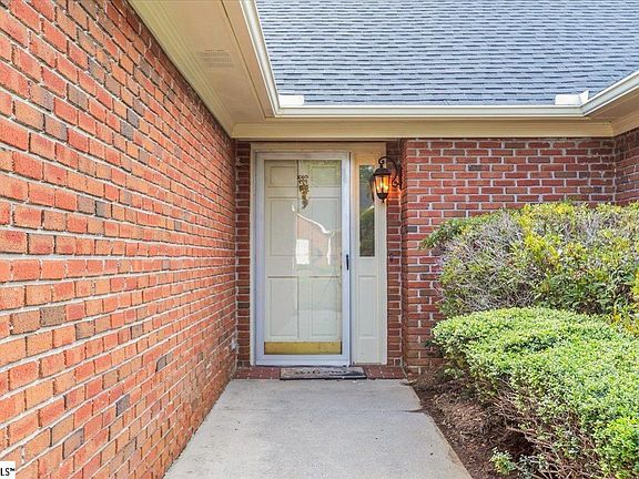 2nd image of 108 Fairoaks Dr