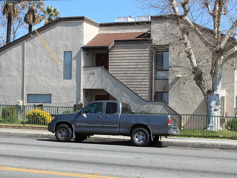 326 N San Antonio Ave E #E — Photo 15