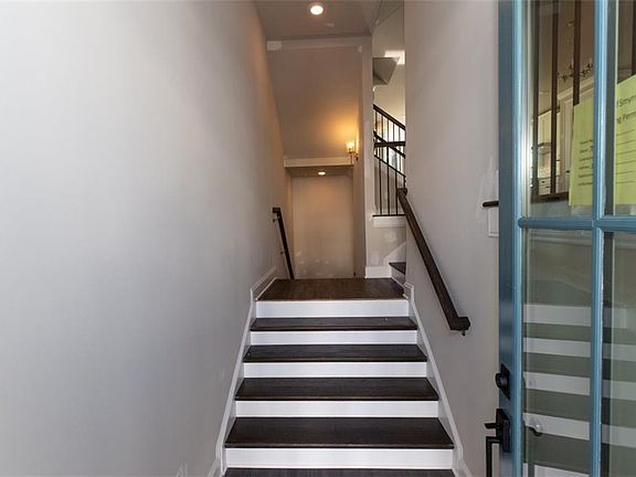 5th image of 3012 Pruitt Ln #16
