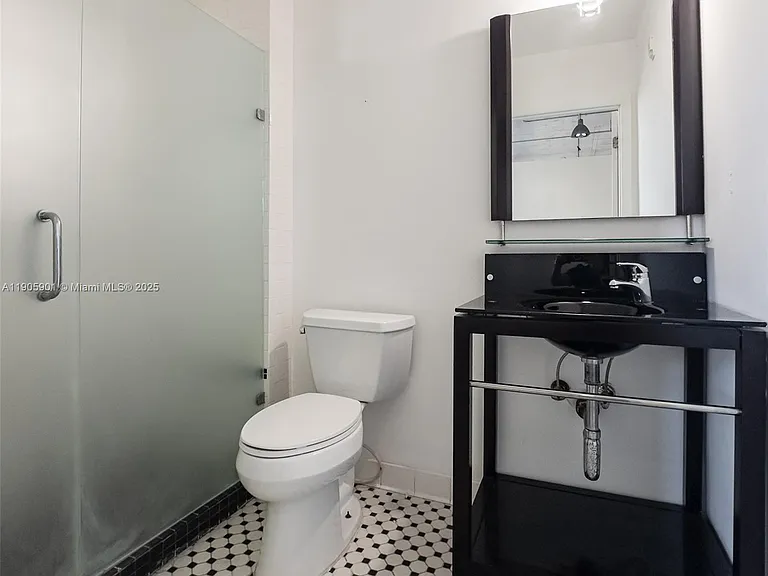 250 NW 23rd #202 — Photo 6