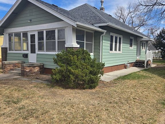 5th image of 518 Lake St