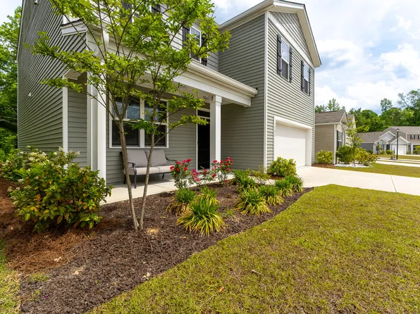 131 Cloverleaf St, Summerville, SC 29483