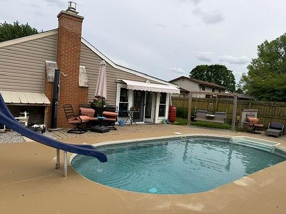2nd image of 477 Edwards Rd