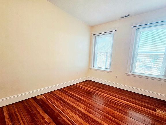 5th image of 191A Winthrop Rd #11