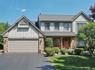 737 Warwick Ln, Lake Zurich, IL