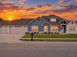 18977 E Ridgeline Rd, Catoosa, OK 74015