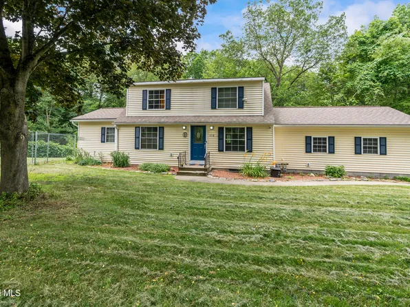 658 Bruno Road, Clifton Park, NY 12065