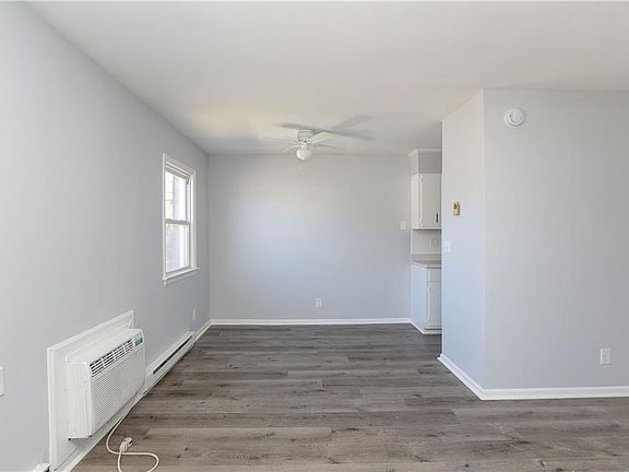 4th image of 1419 Goff St