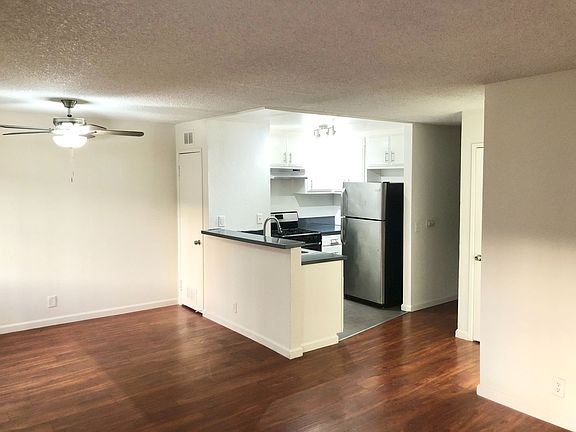 2nd image of 5011-5015 Monte Vista St #206