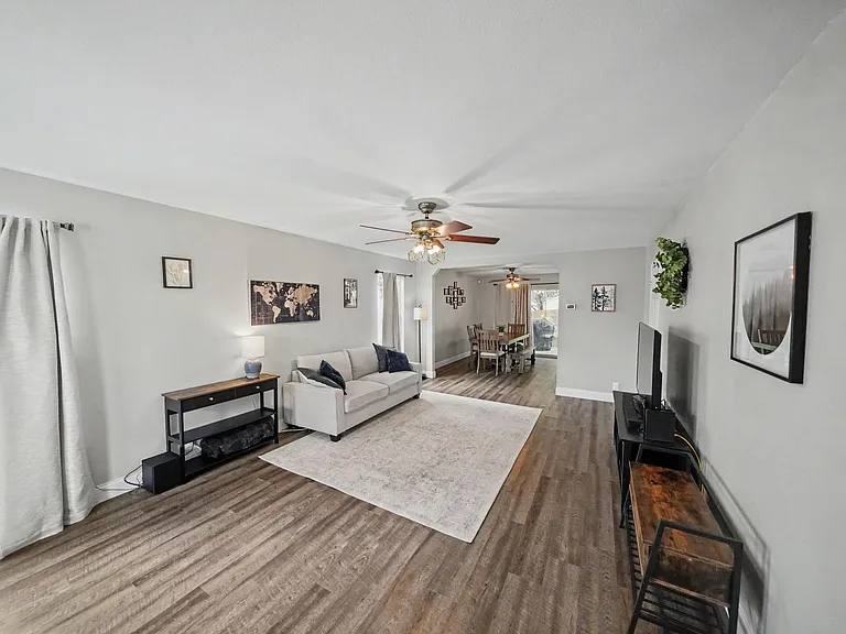 12410 Tallow Cir — Photo 7