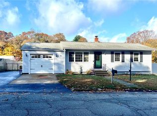 91 Macarthur Blvd, Coventry, RI 02816