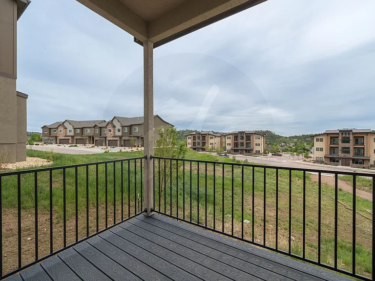 5747 Villa Lorenzo Dr — Photo 6
