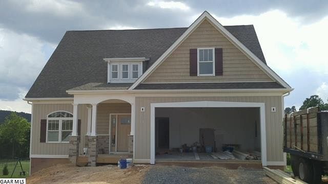 1st image of 74 Hull Hills Ln