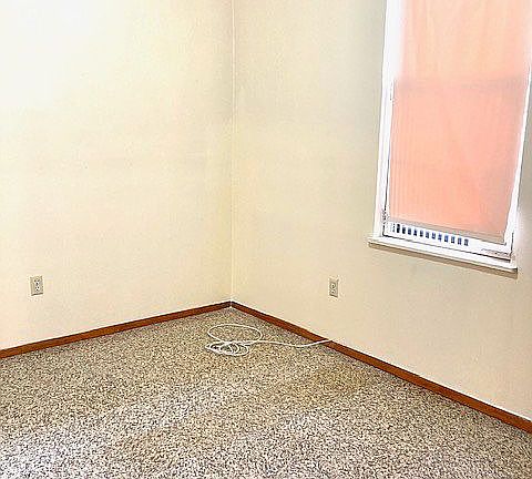4th image of 215 E 110th St APT 4B