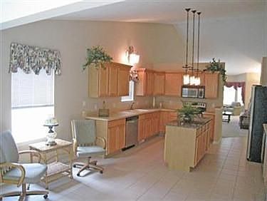 5th image of 8237 Montridge Ct