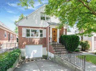 80-15 168th St, Jamaica, NY 11432