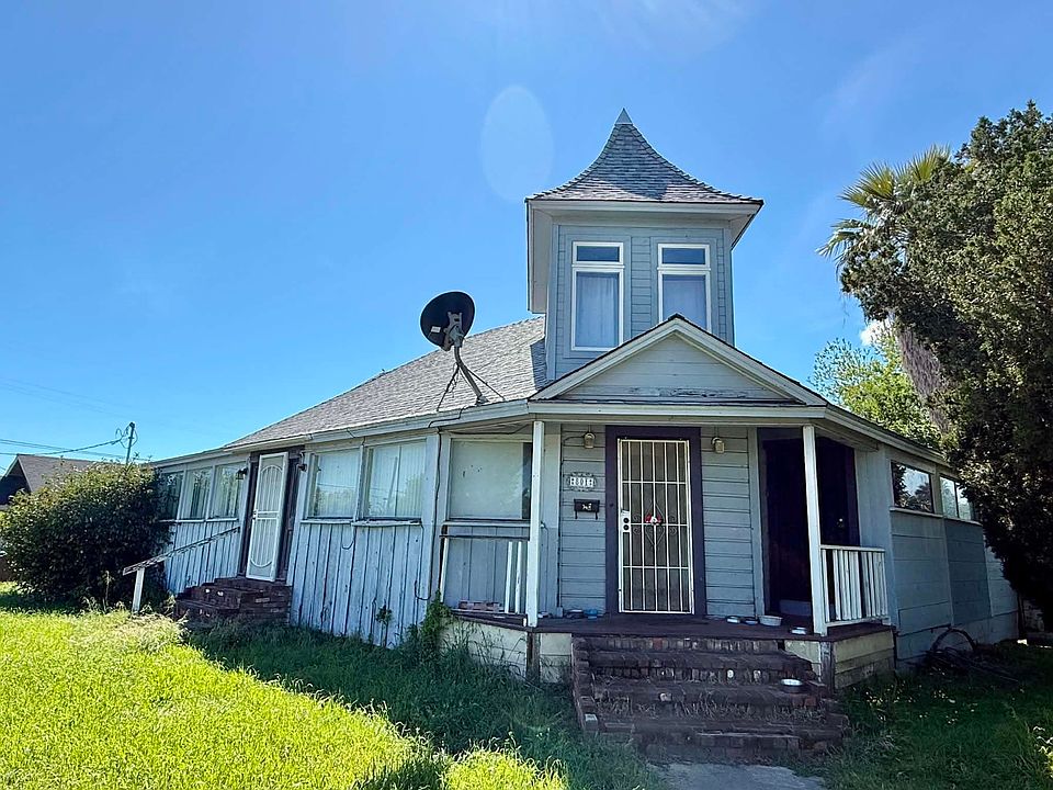 1st image of 801 Almond St