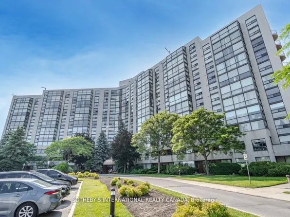 40 Harding Blvd W #301, Richmond Hill, ON L4C 9S5