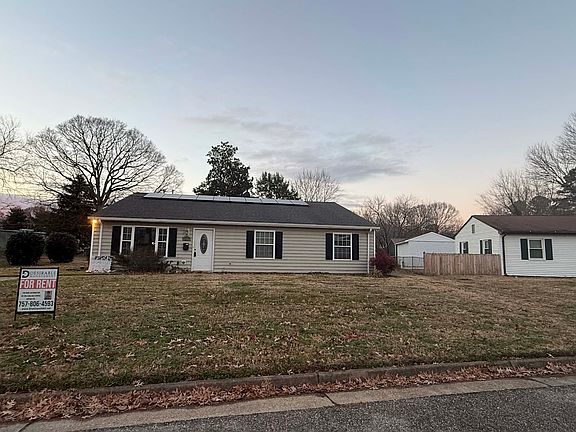 2nd image of 440 Dunmore Dr