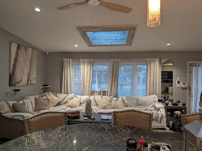 199 N Country Club Blvd — Photo 8