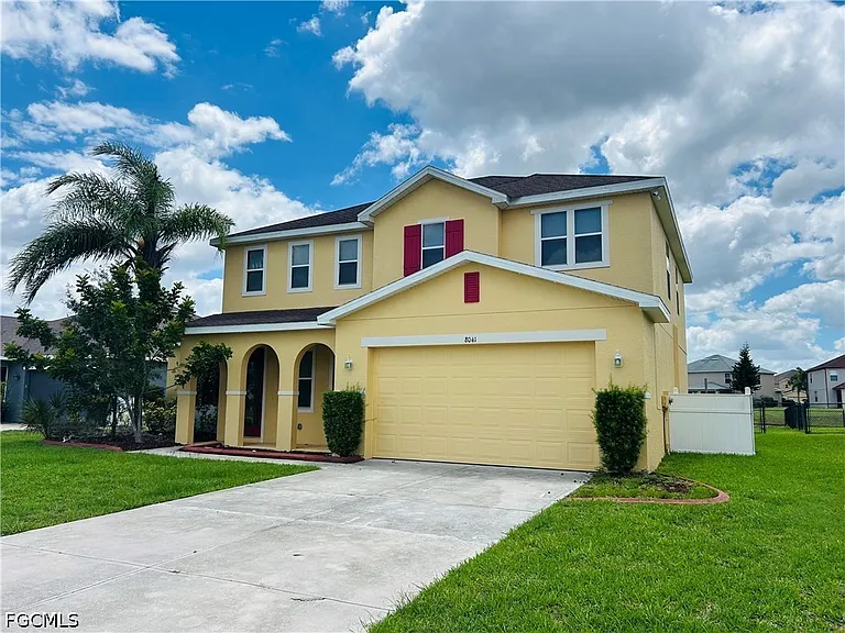 8041 Allamanda Ct — Photo 3