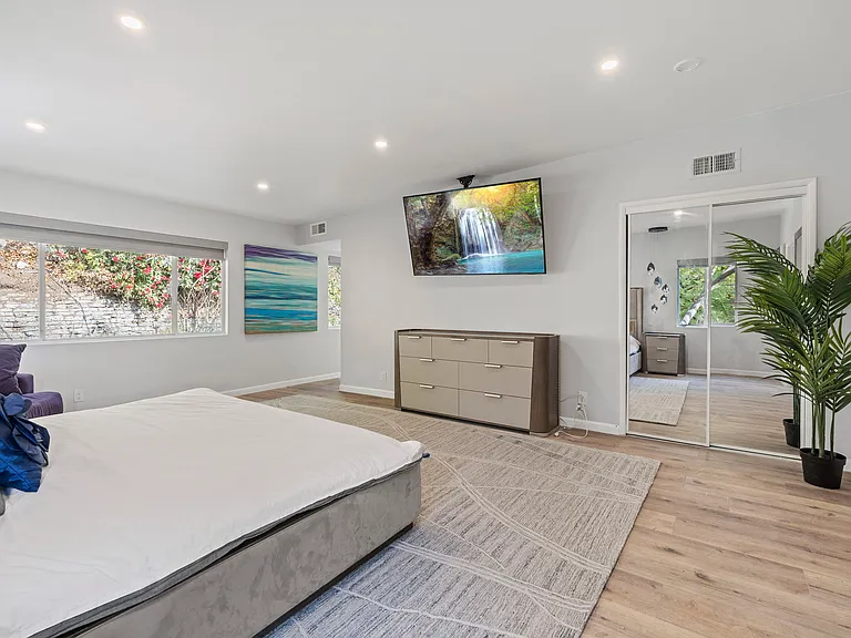 9213 Warbler Pl — Photo 44