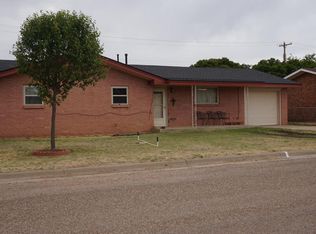 713 NE 1st Pl, Tulia, TX 79088