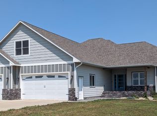 47516 Pony Meadow Ct, Renner, SD 57055