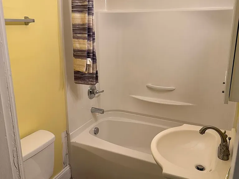 3157 Ellwood Ave — Photo 6