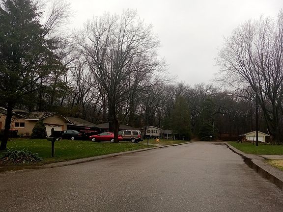 3rd image of 274 Westmont Ave