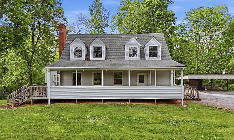 1st image of 129 Golf View Dr