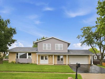 1596 Texas St, Elk Grove Village, IL, 60007