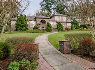 300 Tillicum Dr, Silverton, OR 97381