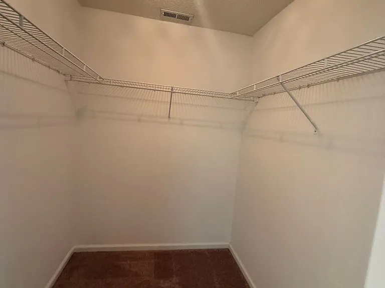 325 Town Pointe Way — Photo 14