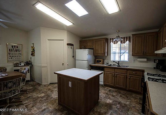 2nd image of 949 N Mountain Brush Dr