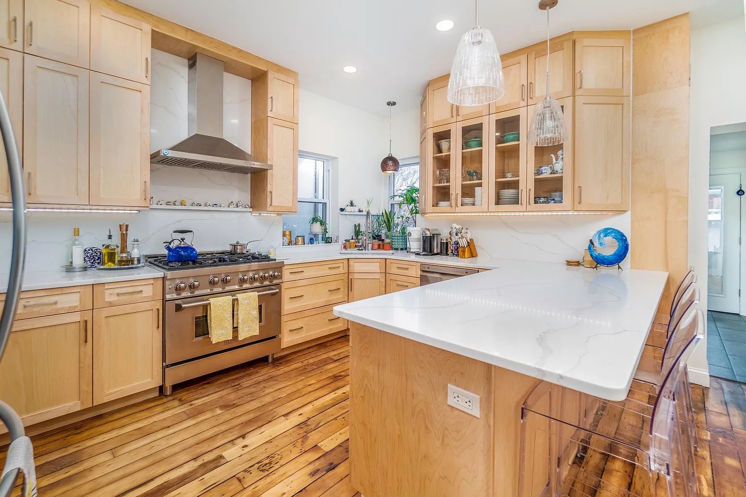 181 45th St photo 1