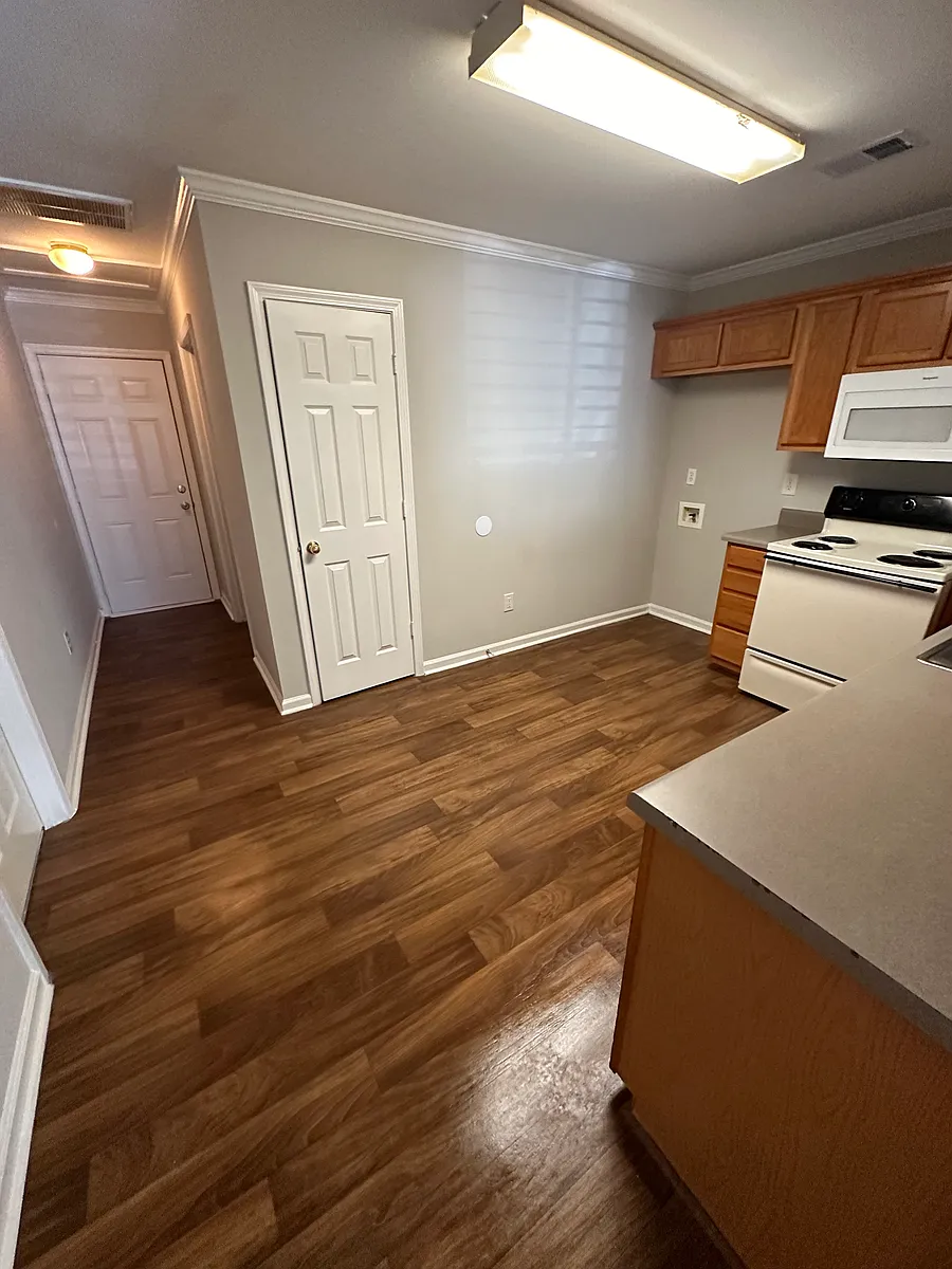 Building Photo - 125 Pine Bluff Rd #125