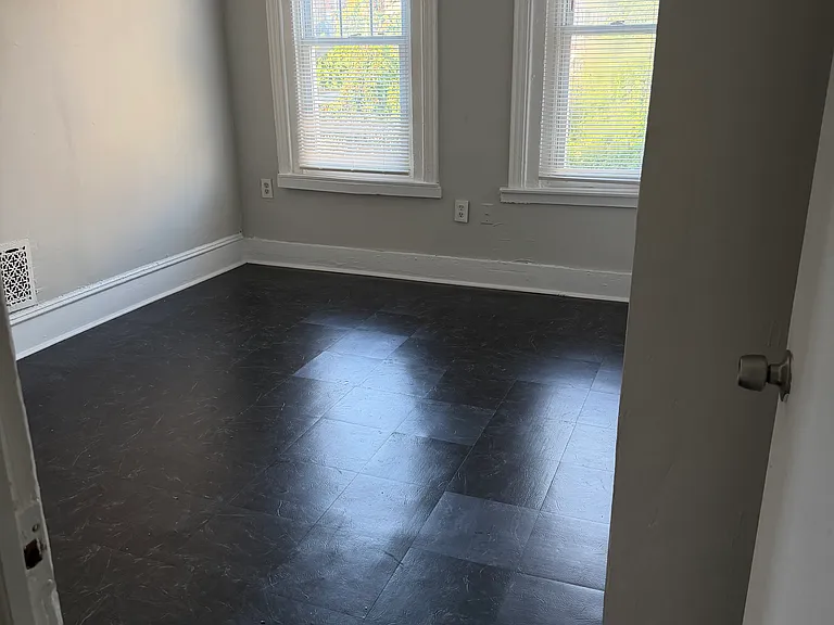 3311 N Fairhill St — Photo 19