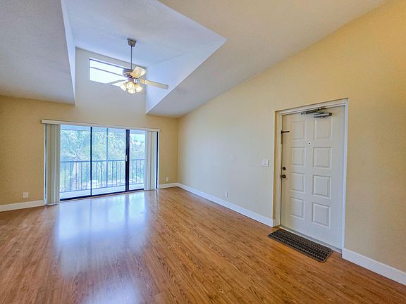 5th image of 1109 Green Pine Boulevard #H3